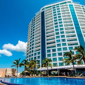 Park Royal Hotel